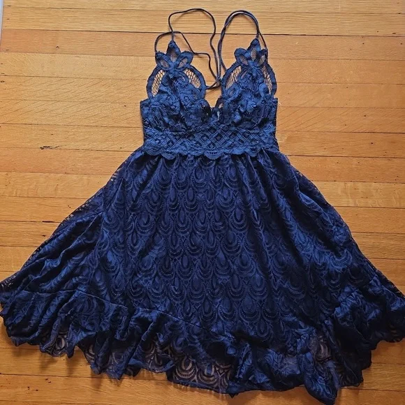NWT, Free People ONE, Adella Burnout Lace Slip Mini Dress, Navy, XS - Picture 1 of 15